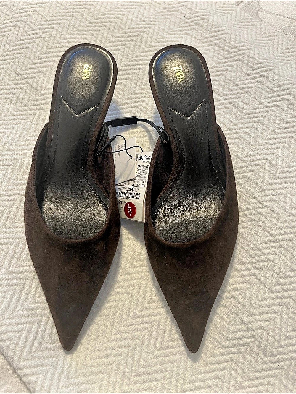 Zara Suede Pointed Toe Kitten Heel NWT
